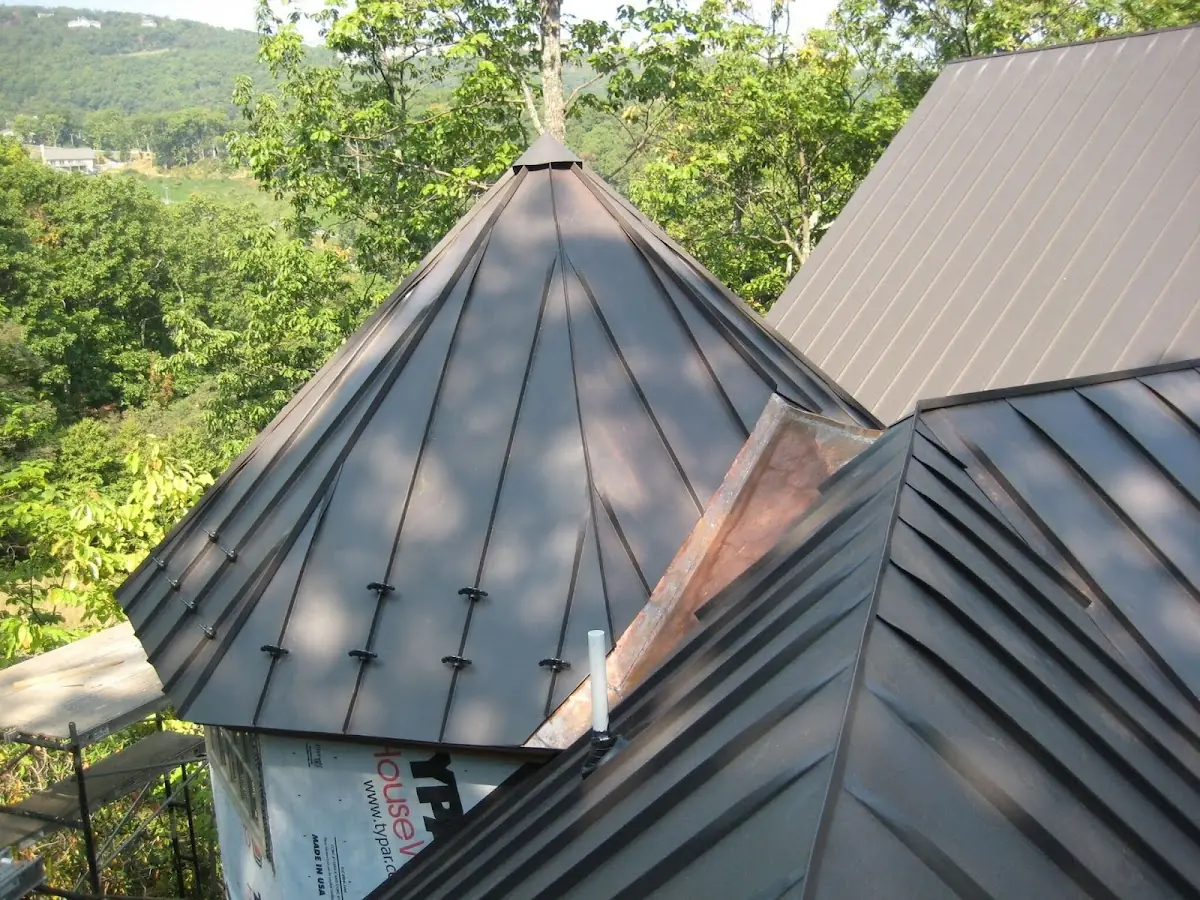 Professional Roof Tarp Installation by Craftsman Roofing in Gromore